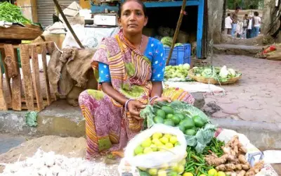 महिला फेरीवालों को पहले लाइसेंस, कागजी प्रक्रिया जारी