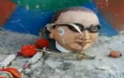 मूर्तितोड़ सियासत पर घमासान!