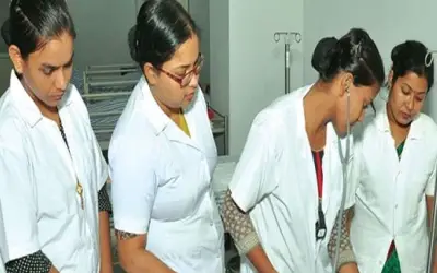 विश्व नर्स दिवस पर कोरोना के सामने डट कर खड़ी नर्सों को सलाम