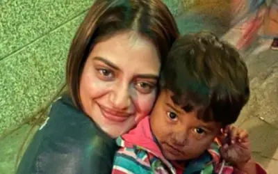 नुसरत जहां की तस्वीर सोशल मीडिया पर वायरल