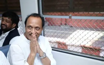 अजित पवार ने की एनसीपी में घर वापसी