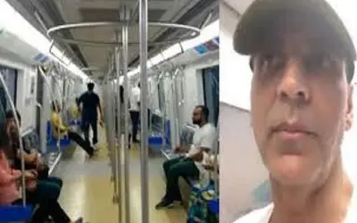 अभिनेता अक्षय कुमार ने किया मेट्रो से सफर