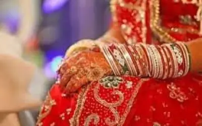 शादी से चंद घंटे पहले प्रेमिका को ले उड़ा प्रेमी