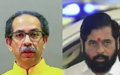 विज्ञापन को लेकर उद्धव गुट ने शिंदे सरकार को घेरा