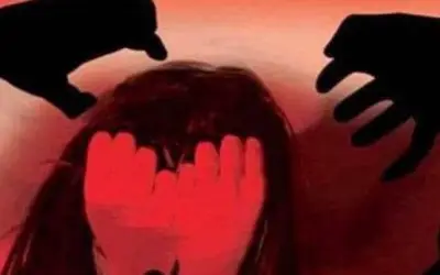 प्रिंसिपल ने शिक्षिका की लूटी अस्मत