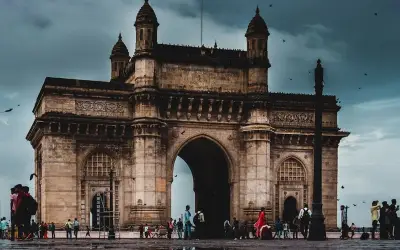 मुंबई के ऐतिहासिक गेट वे ऑफ इंडिया की दीवारों में दरारें, मरम्मत कार्य के लिए अनुमानित लागत 9 करोड़ रुपए