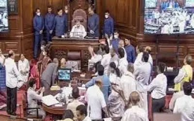 आप राज्यसभा सांसद संजय सिंह मानसून सत्र की शेष अवधि के लिए निलंबित