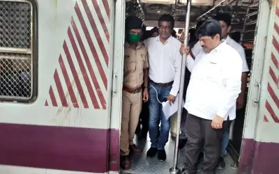 सांसद मनोज कोटक ने मुंबईकरों को दी कई सौगात