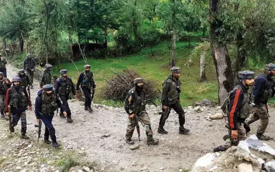 पुलवामा में मुठभेड़ के दौरान एक जवान शहीद और एक आतंकवादी की मौत