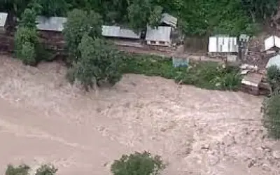 जम्मू कश्मीर के किश्तवाड़ में बादल फटने से 7 लोगों की मौत