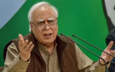 हार को नियती मान बैठा है कांग्रेस नेतृत्व- कपिल सिब्बल