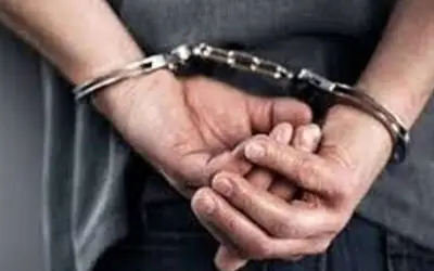 प्रेमिका को मोबाइल देनेवाला प्रेमी जेल पहुंचा