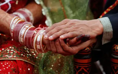 लॉकडाउन में राजस्थान बॉर्डर पर अनोखी शादी