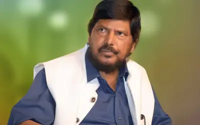 मुंबई में अंतरराष्ट्रीय बौद्ध सम्मेलन में शामिल होंगे दलाई लामा