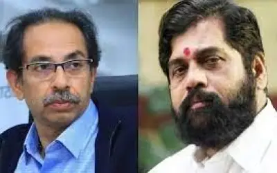 संकट में उद्धव ठाकरे सरकार