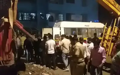 Big accident due to truck collapse-in24news