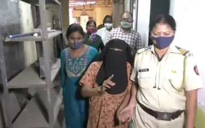 5 हजार रुपए के लिए महिला ने अपने पड़ोसी महिला की कर दी हत्या
