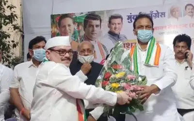 2 lakh auto drivers get 2 lakh insurance for free by Mumbai congress