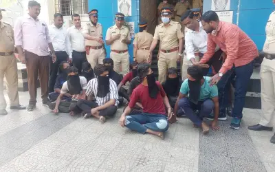मुंबई : ज्वेलरी शॉप में करोड़ो की लूट, 10 गिरफ्तार